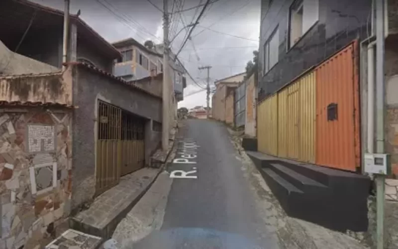 Polícia Militar apreende armas e drogas no Nacional